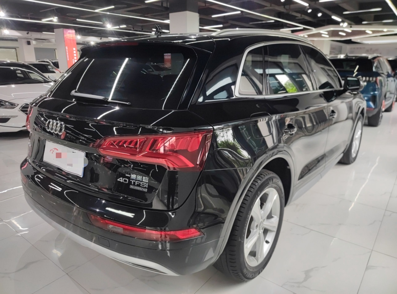 奥迪Q5L 2020款 改款 40 TFSI 荣享进取型