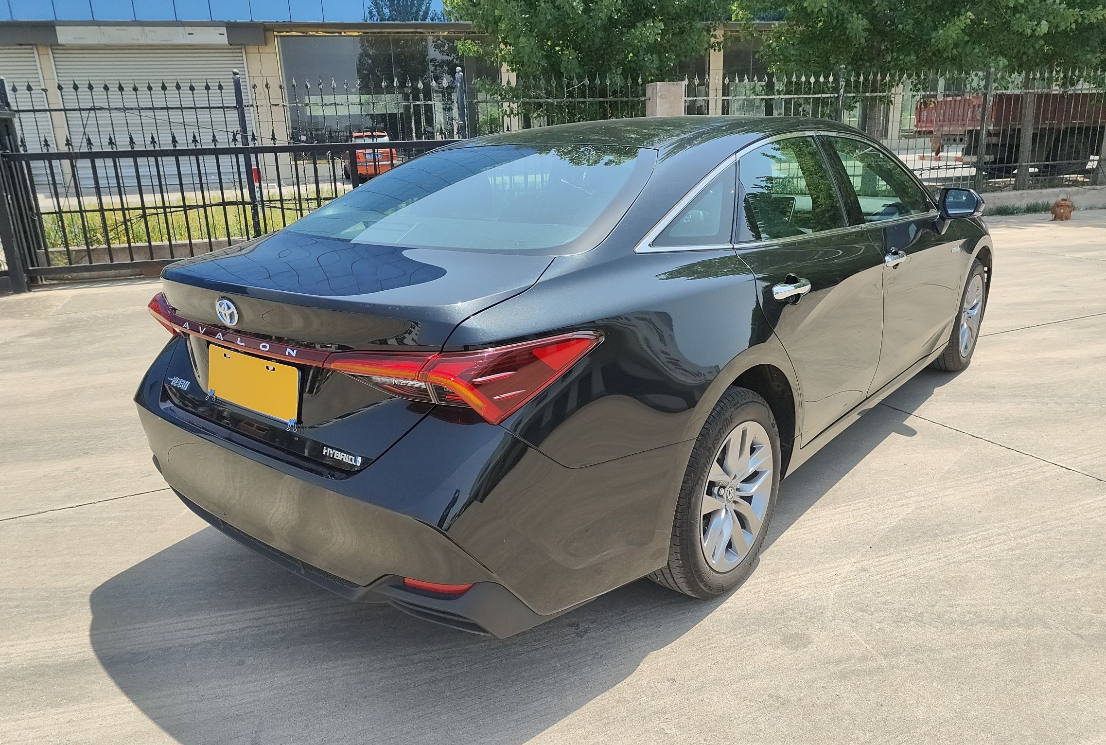 丰田 亚洲龙 2019款 双擎 2.5L 豪华版 国VI