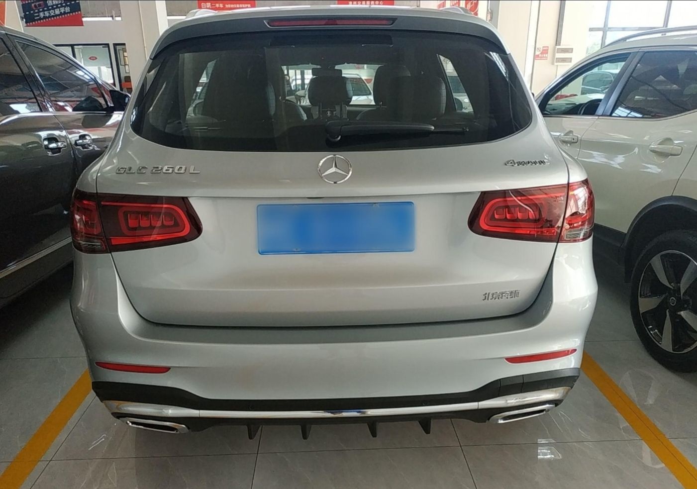 奔驰GLC级 2022款 改款二 GLC 260 L 4MATIC 豪华型