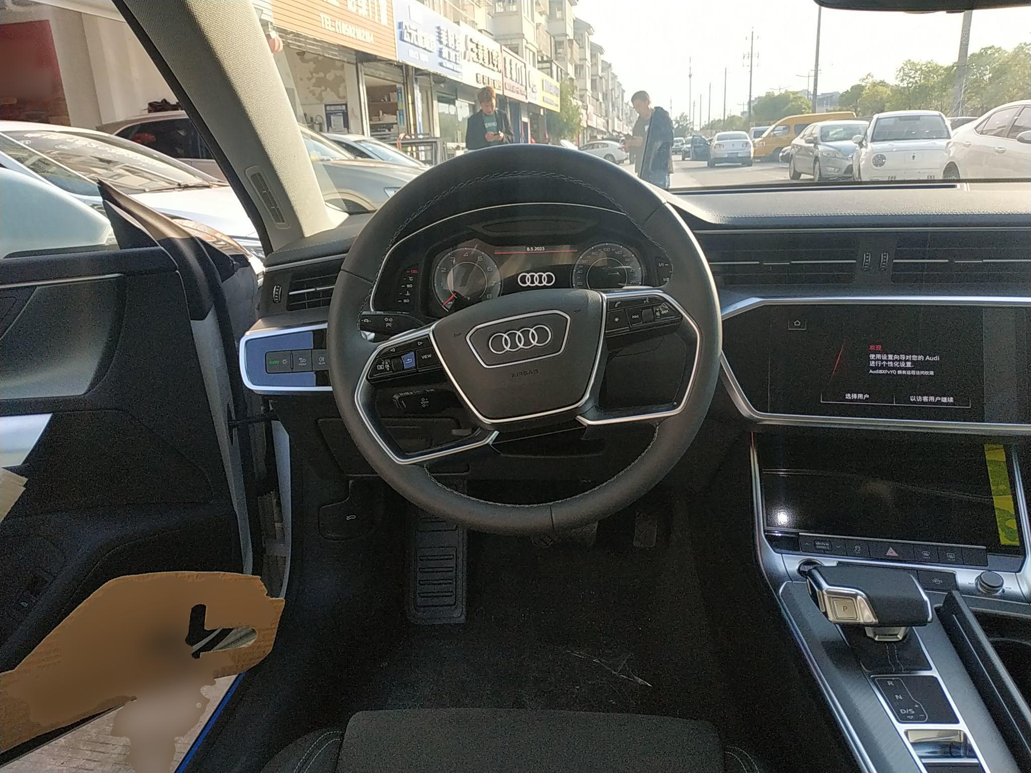 奥迪A7L 2022款 45 TFSI S-line 筑梦未来版