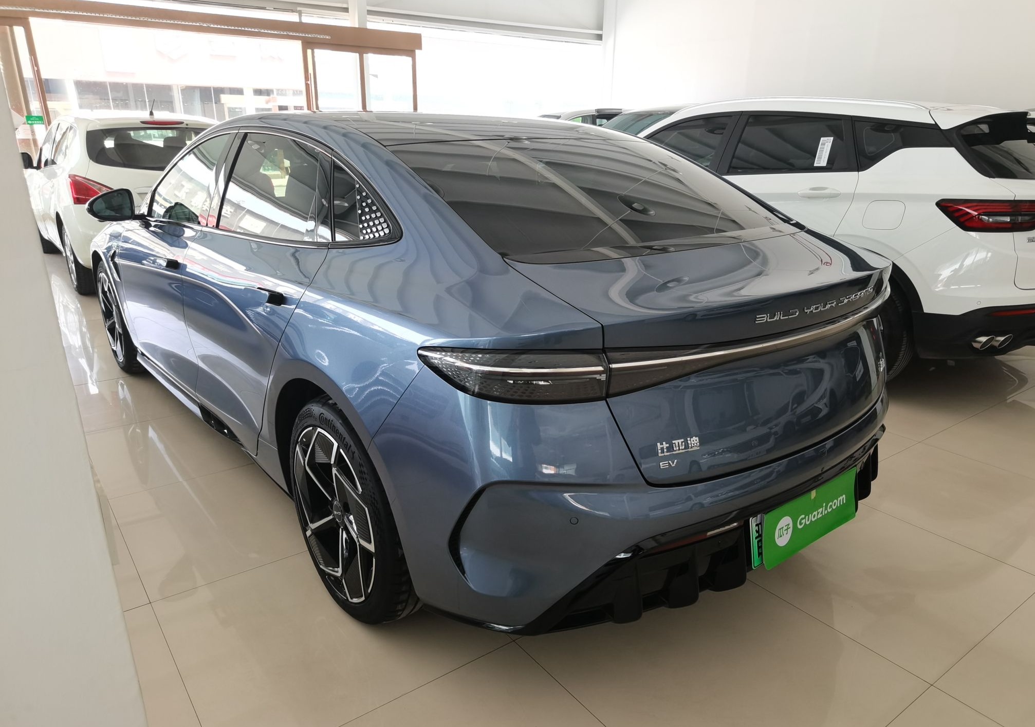 比亚迪 海豹 2022款 700km 长续航后驱版