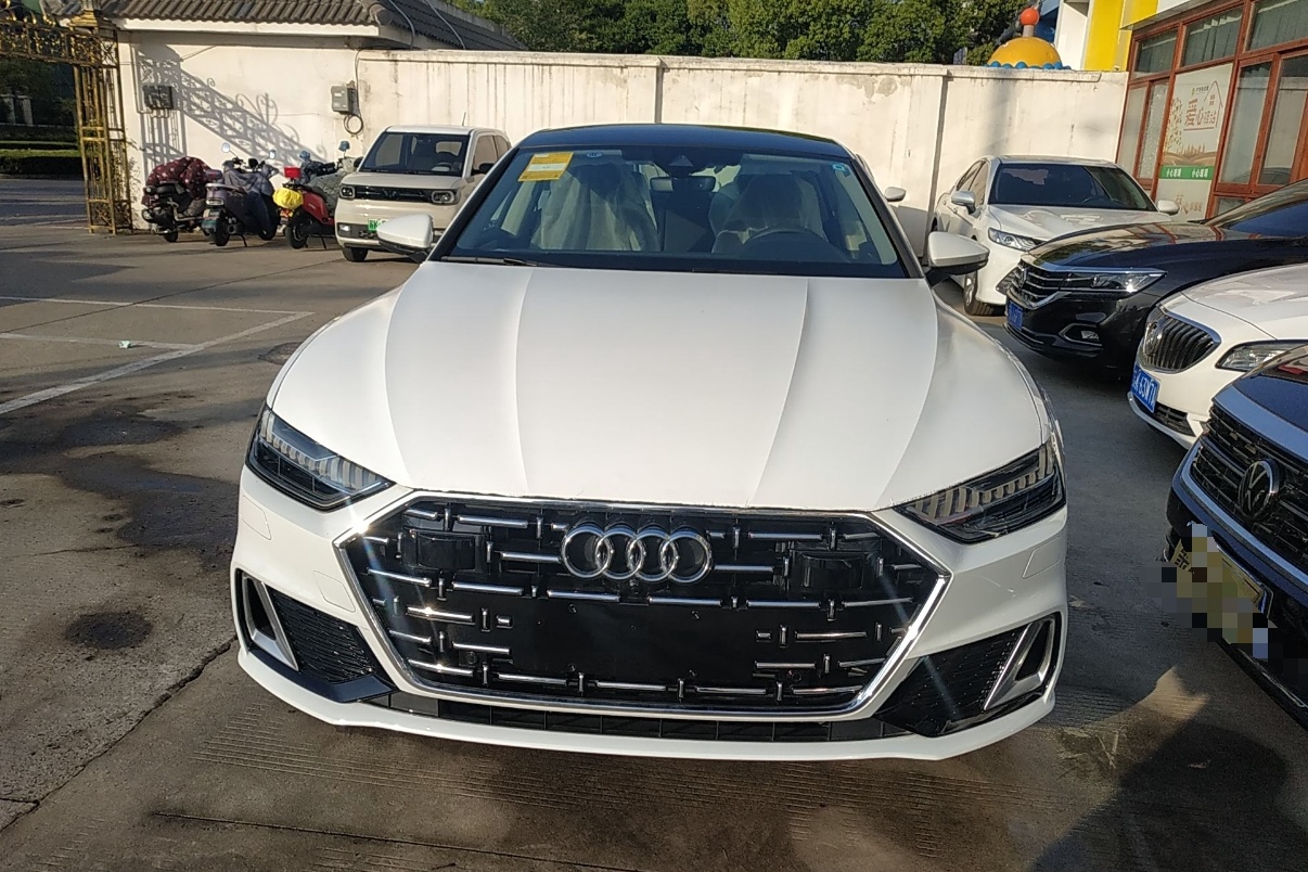 奥迪A7L 2022款 45 TFSI S-line 筑梦未来版