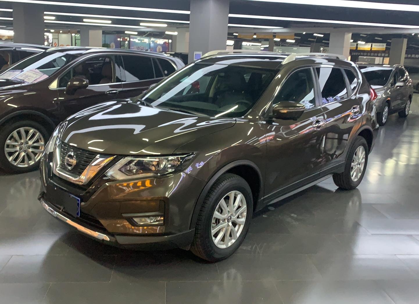 日产 奇骏 2021款 2.0L CVT 2WD XL ITS舒适纪念版