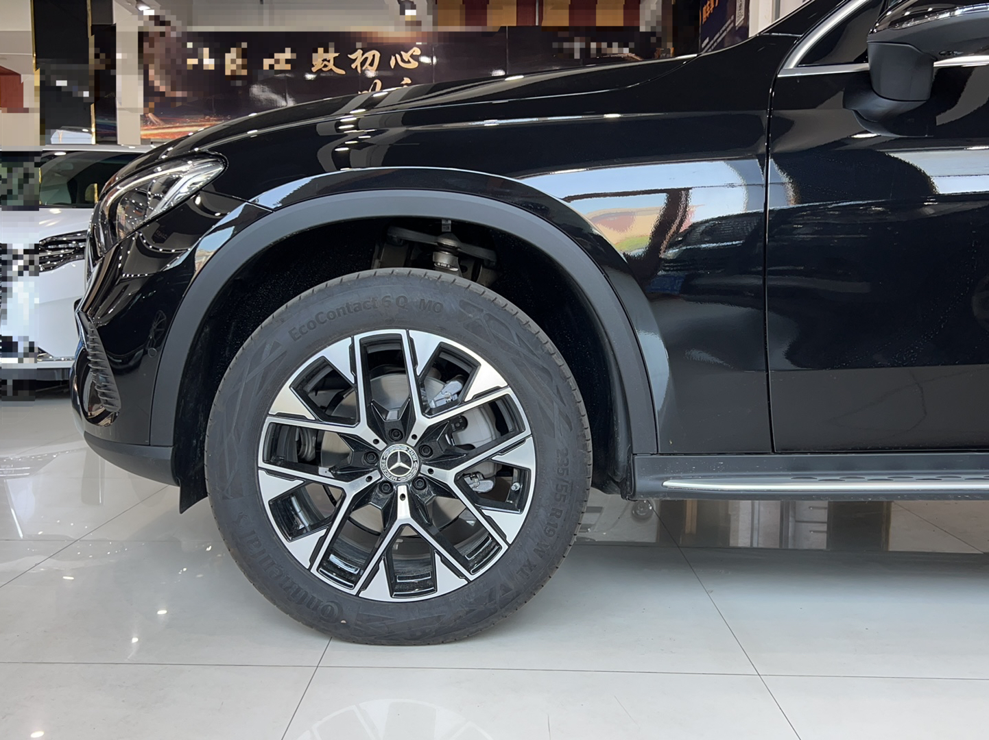 奔驰GLC级 2023款 GLC 260 L 4MATIC 动感型 7座