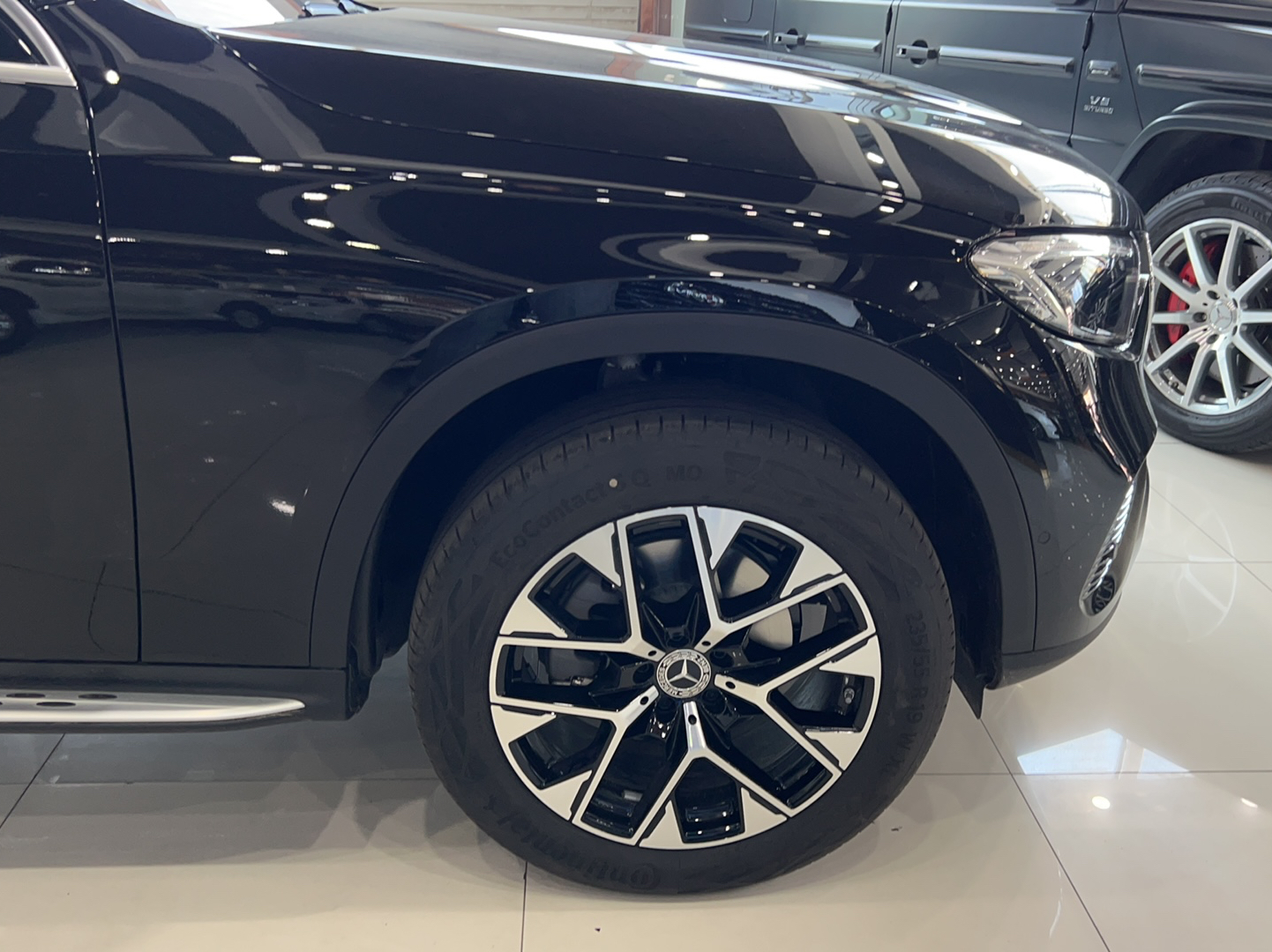 奔驰GLC级 2023款 GLC 260 L 4MATIC 动感型 7座