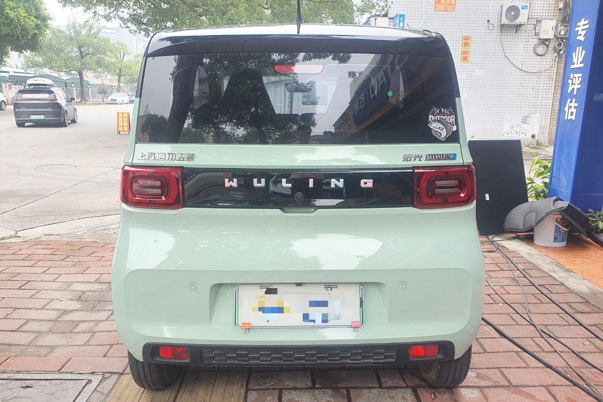 五菱汽车 宏光MINI EV 2021款 马卡龙臻享款 磷酸铁锂