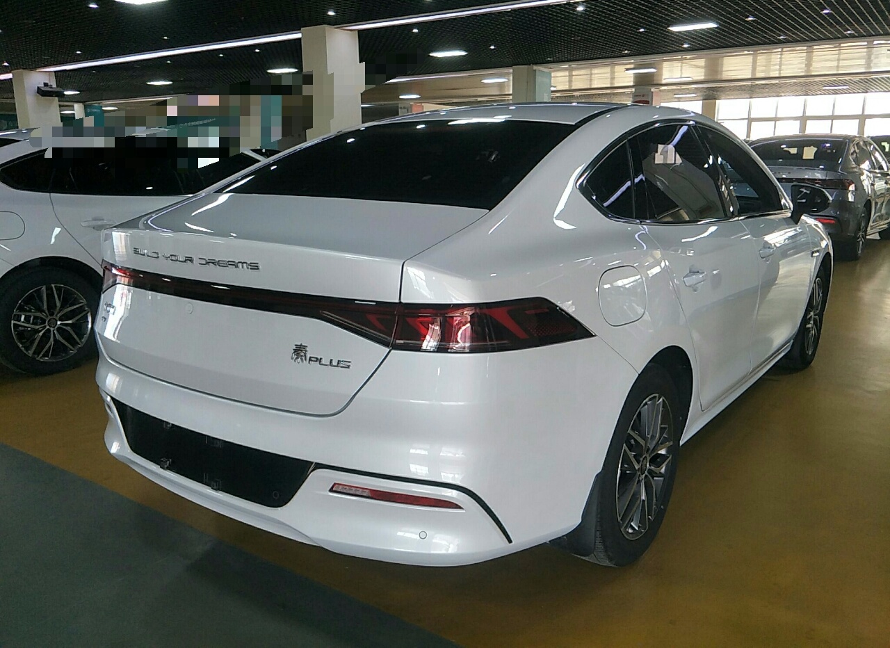 比亚迪 秦PLUS 2021款 EV 500KM 豪华型
