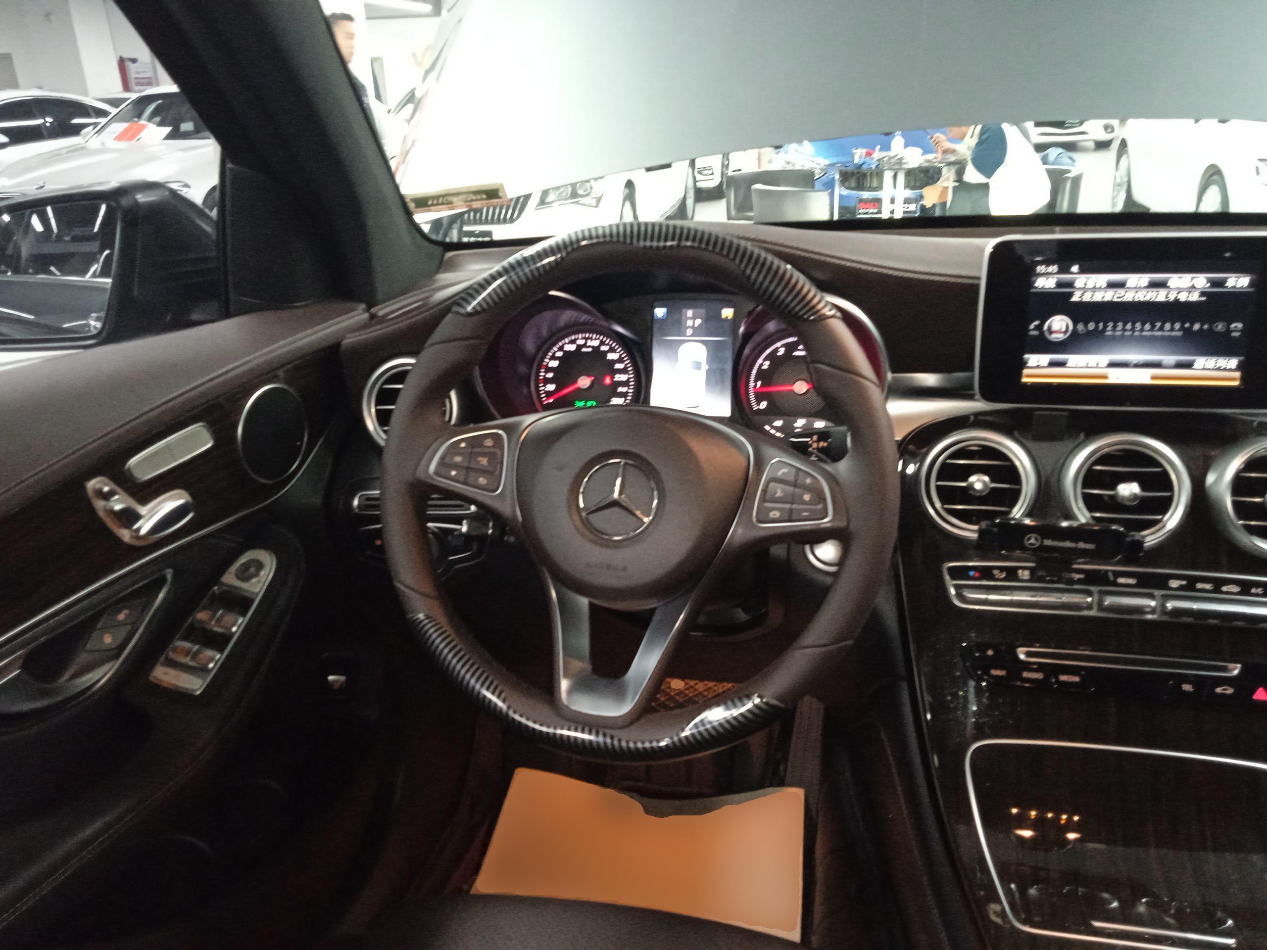 奔驰GLC级 2018款 GLC 260 4MATIC 动感型