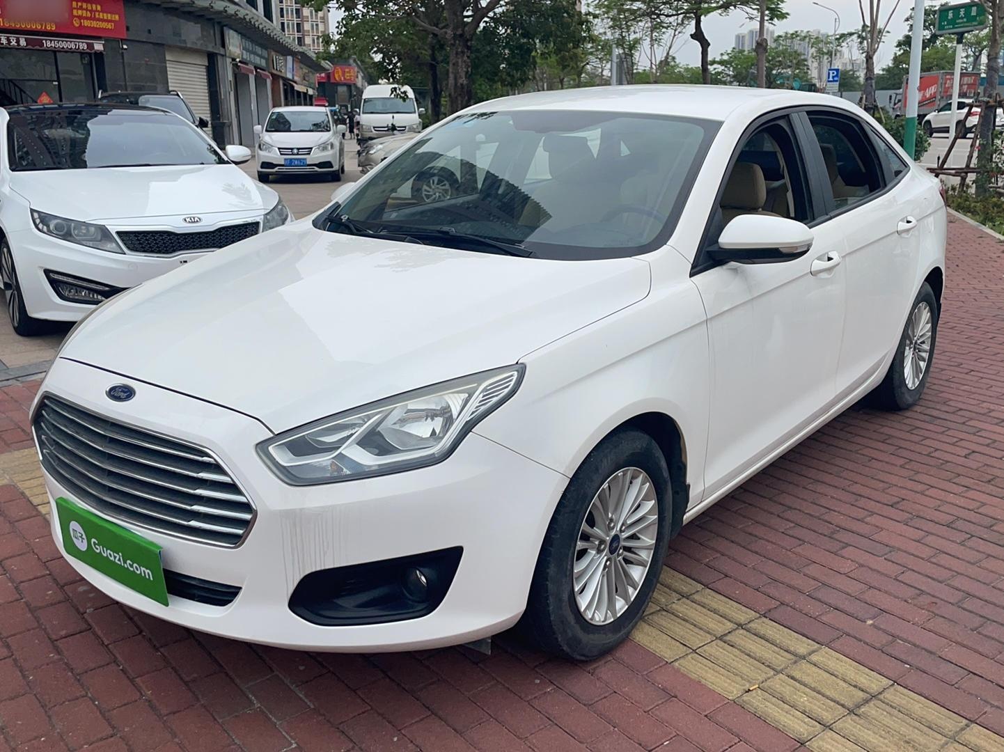 福特 福睿斯 2015款 1.5L 手动舒适型