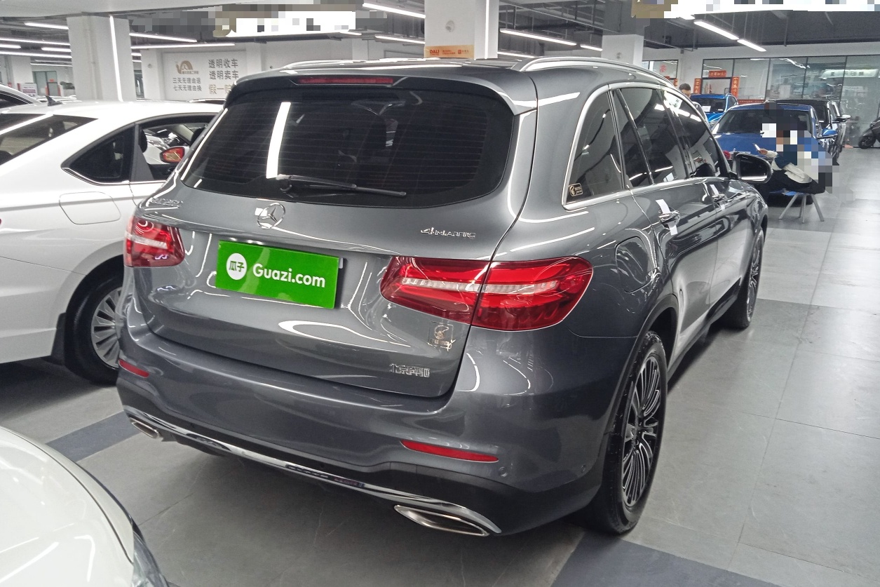 奔驰GLC级 2018款 GLC 260 4MATIC 动感型