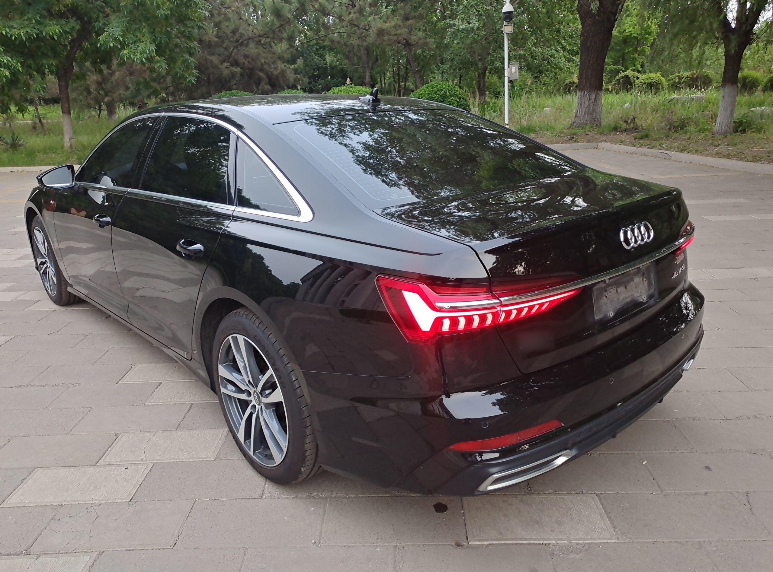 奥迪A6L 2019款 40 TFSI 豪华动感型