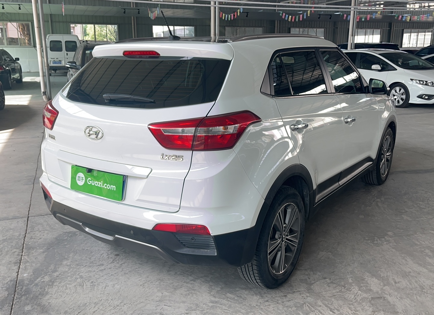 现代ix25 2015款 1.6L 自动两驱智能型GLS