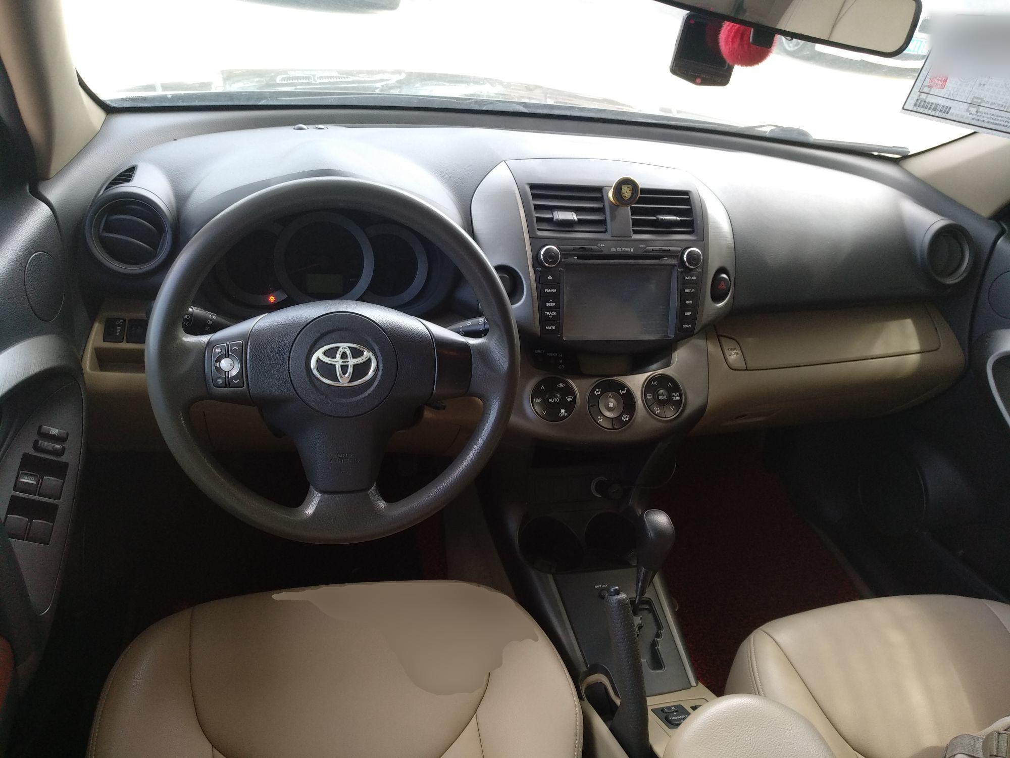 丰田 RAV4 2011款 2.0L 自动经典版