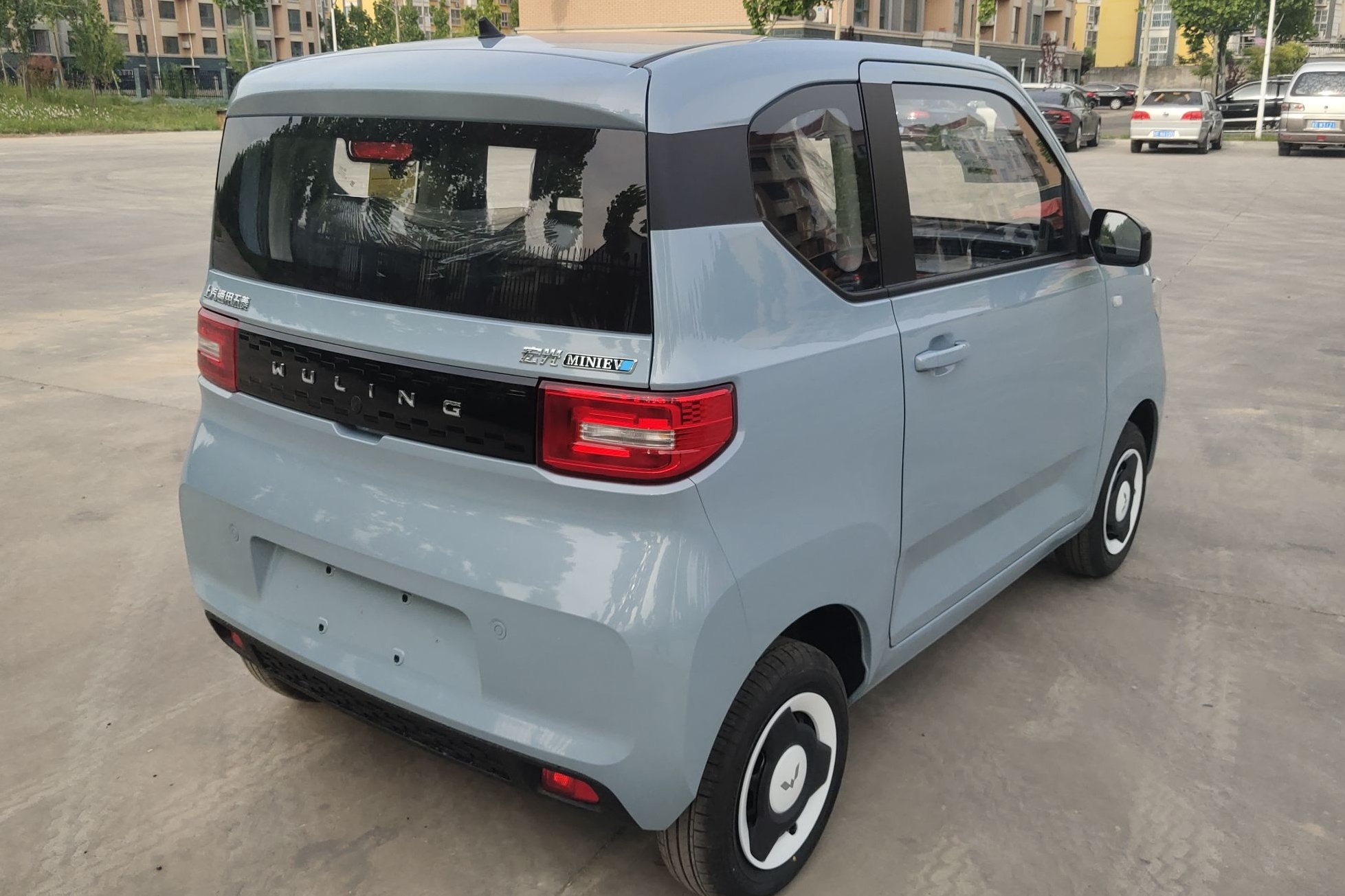 五菱汽车 宏光MINI EV 2022款 轻松款 磷酸铁锂