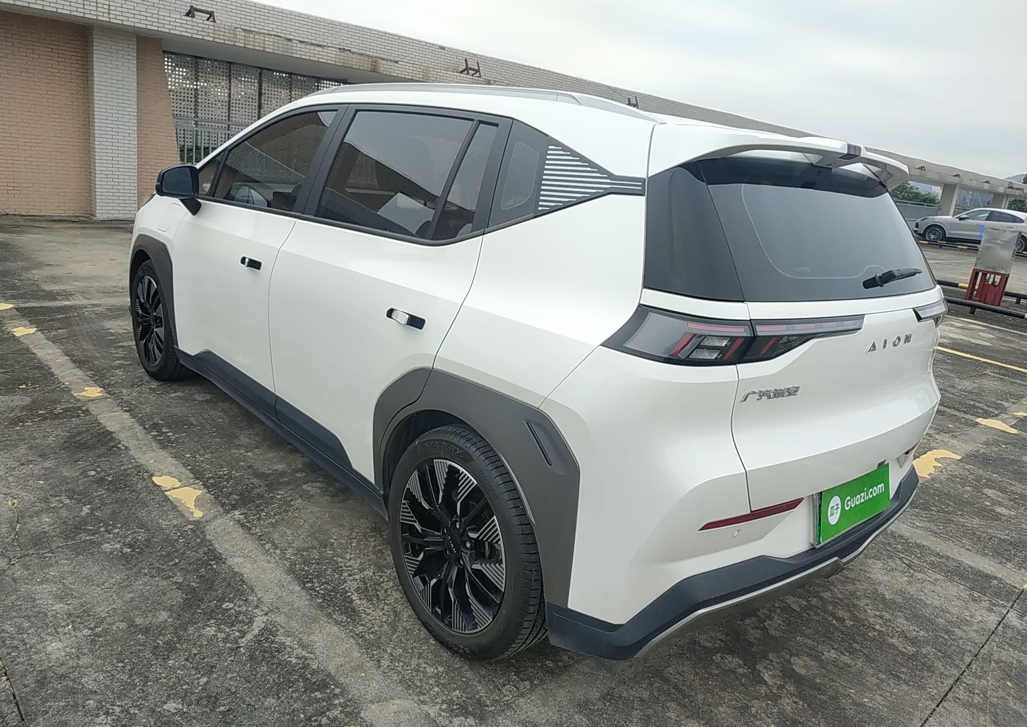 广汽埃安 AION Y 2022款 70 科技版