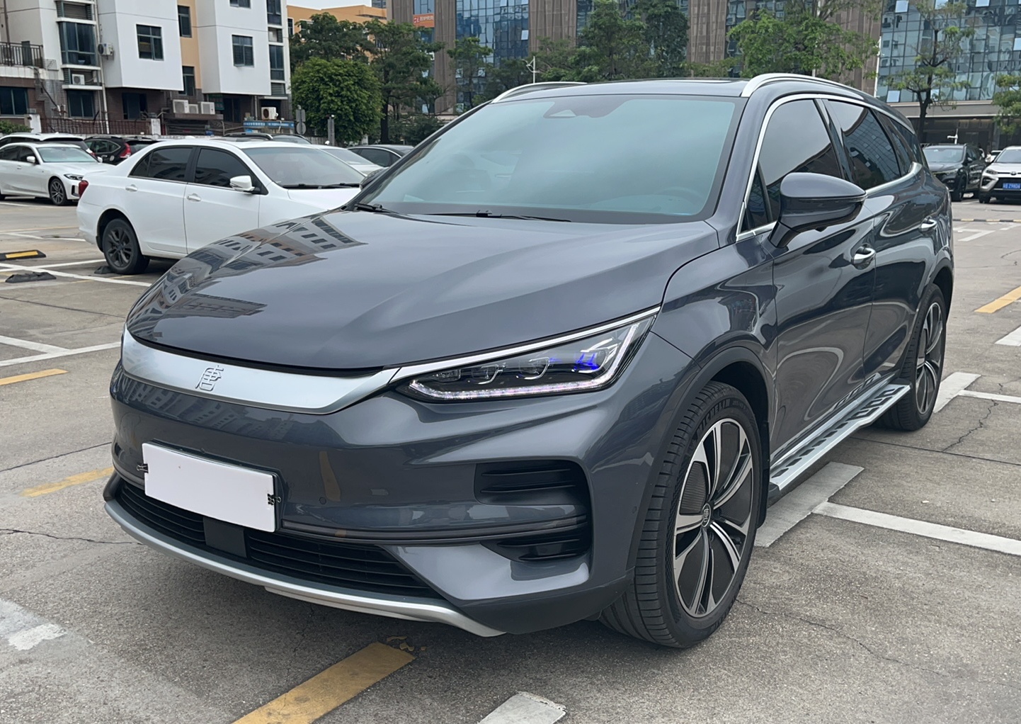 比亚迪 唐新能源 2022款 EV 635km 四驱旗舰型