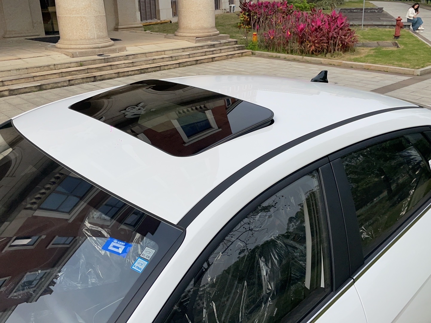 现代 伊兰特 2022款 1.5L CVT LUX尊贵版