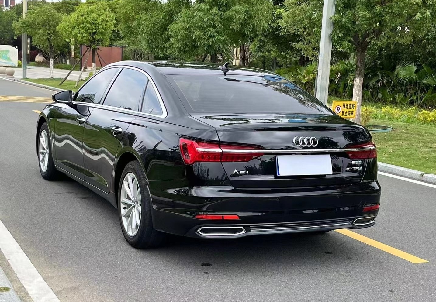 奥迪A6L 2019款 40 TFSI 豪华致雅型