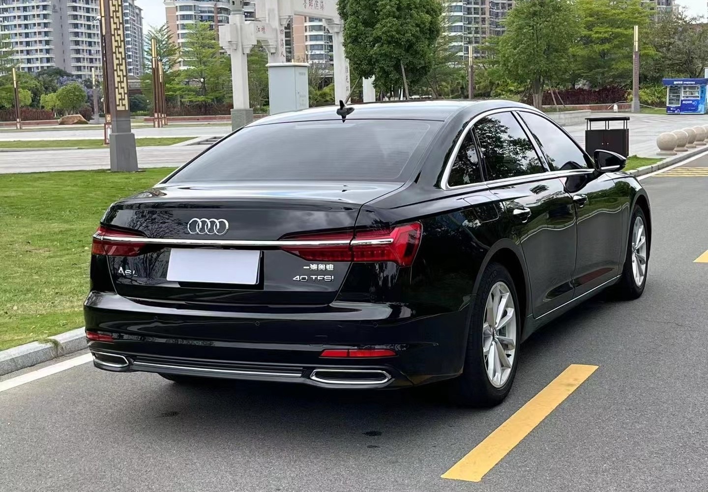 奥迪A6L 2019款 40 TFSI 豪华致雅型