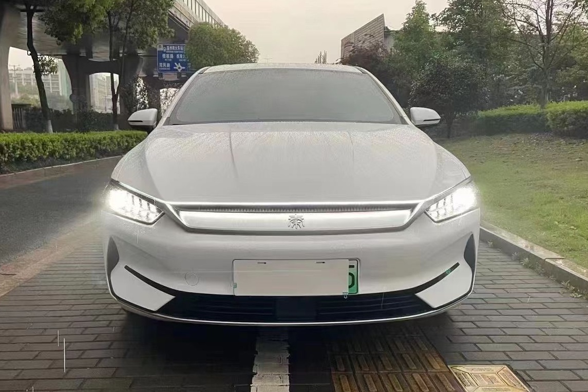 比亚迪 秦PLUS 2021款 EV 500KM 豪华型