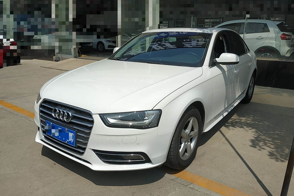 奥迪A4L 2013款 35 TFSI 自动舒适型