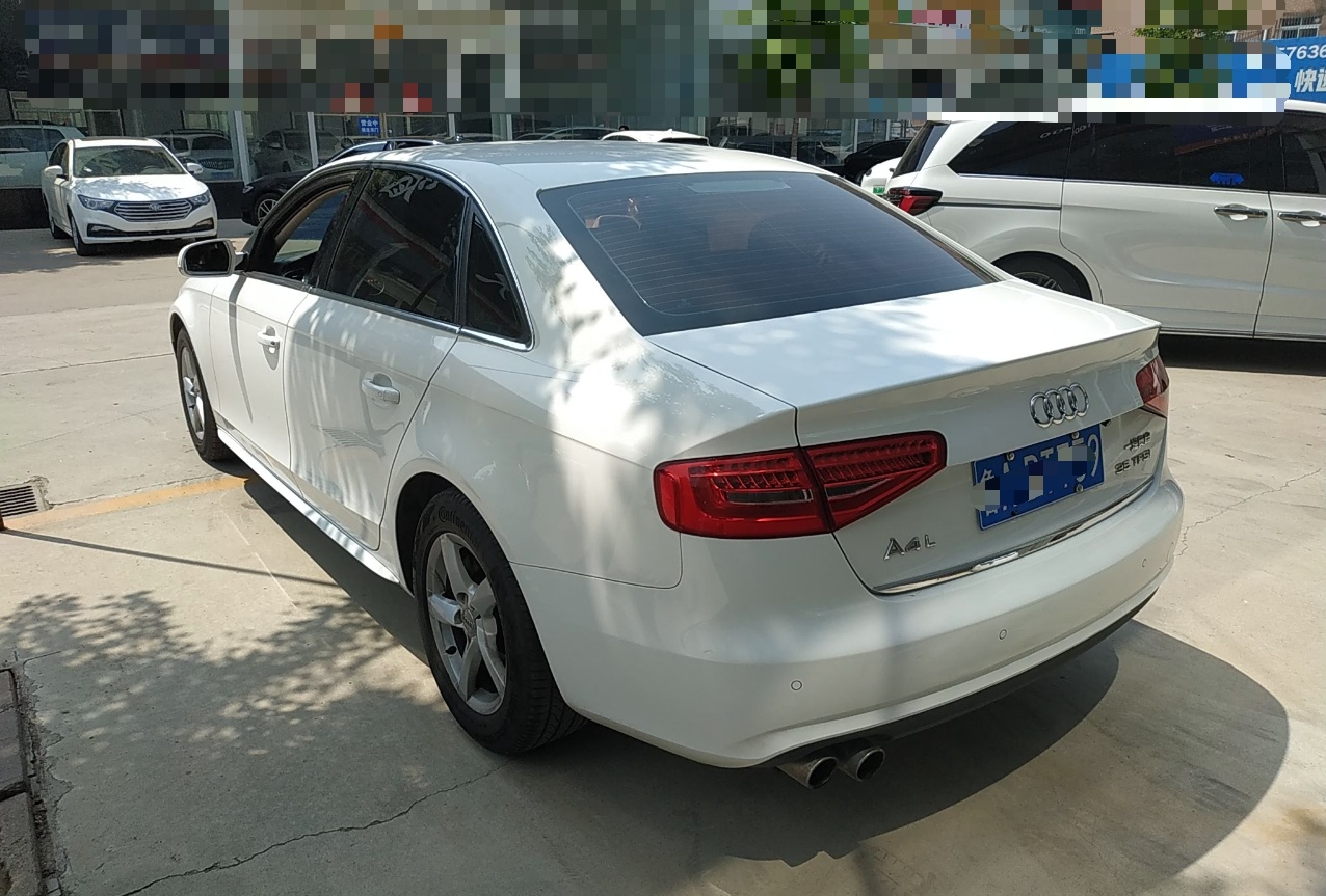 奥迪A4L 2013款 35 TFSI 自动舒适型