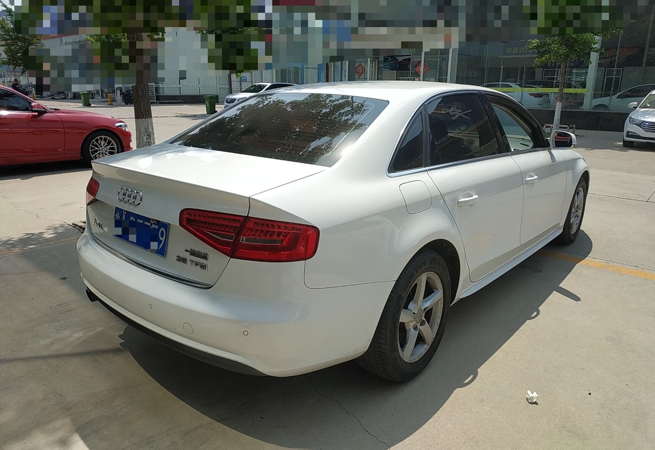 奥迪A4L 2013款 35 TFSI 自动舒适型