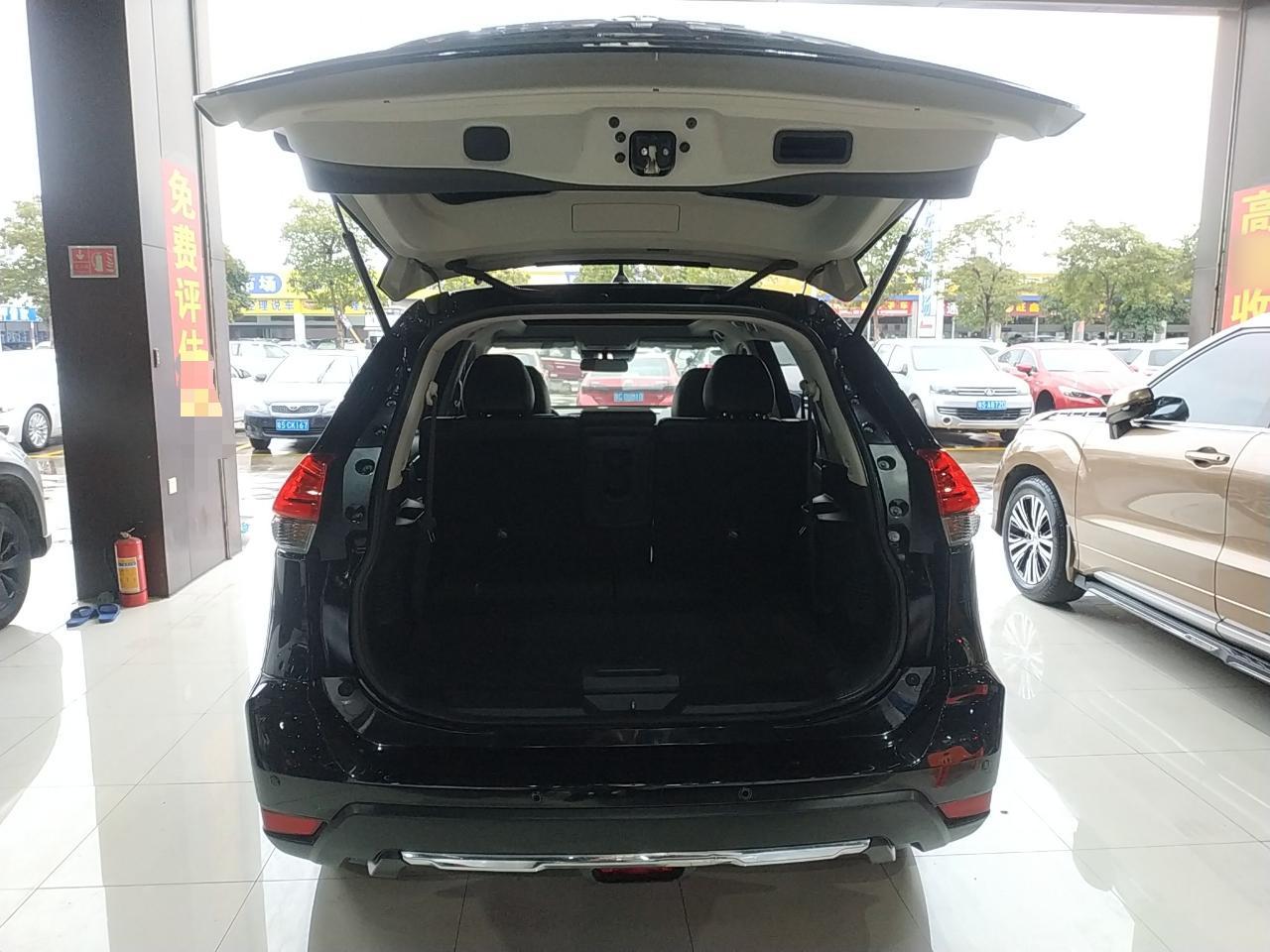 日产 奇骏 2021款 2.0L XL ITS 3rows CVT 2WD智联七座舒适版