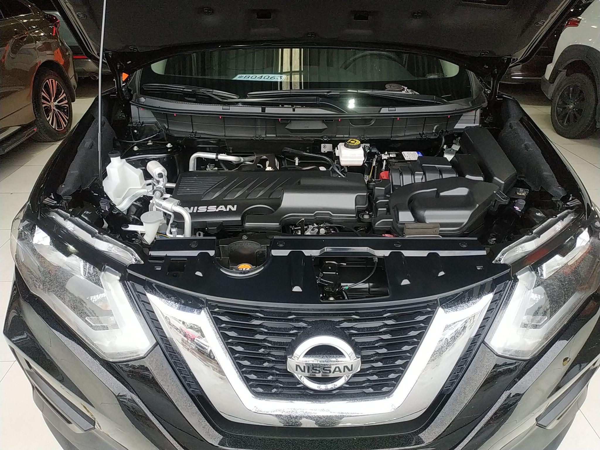 日产 奇骏 2021款 2.0L XL ITS 3rows CVT 2WD智联七座舒适版