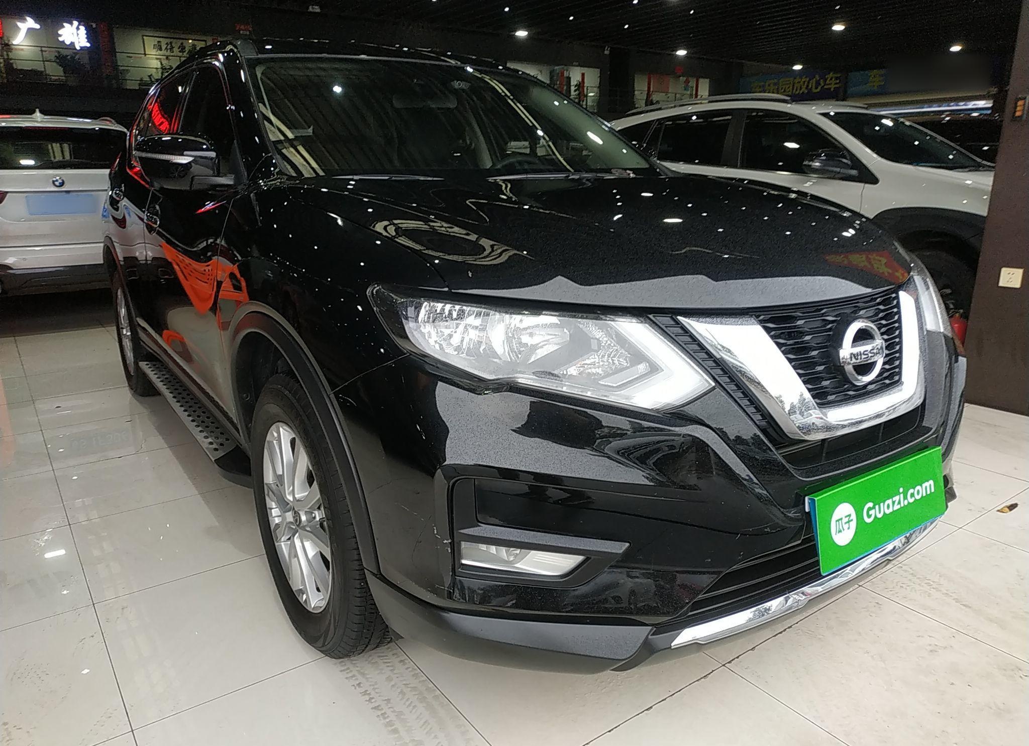 日产 奇骏 2021款 2.0L XL ITS 3rows CVT 2WD智联七座舒适版