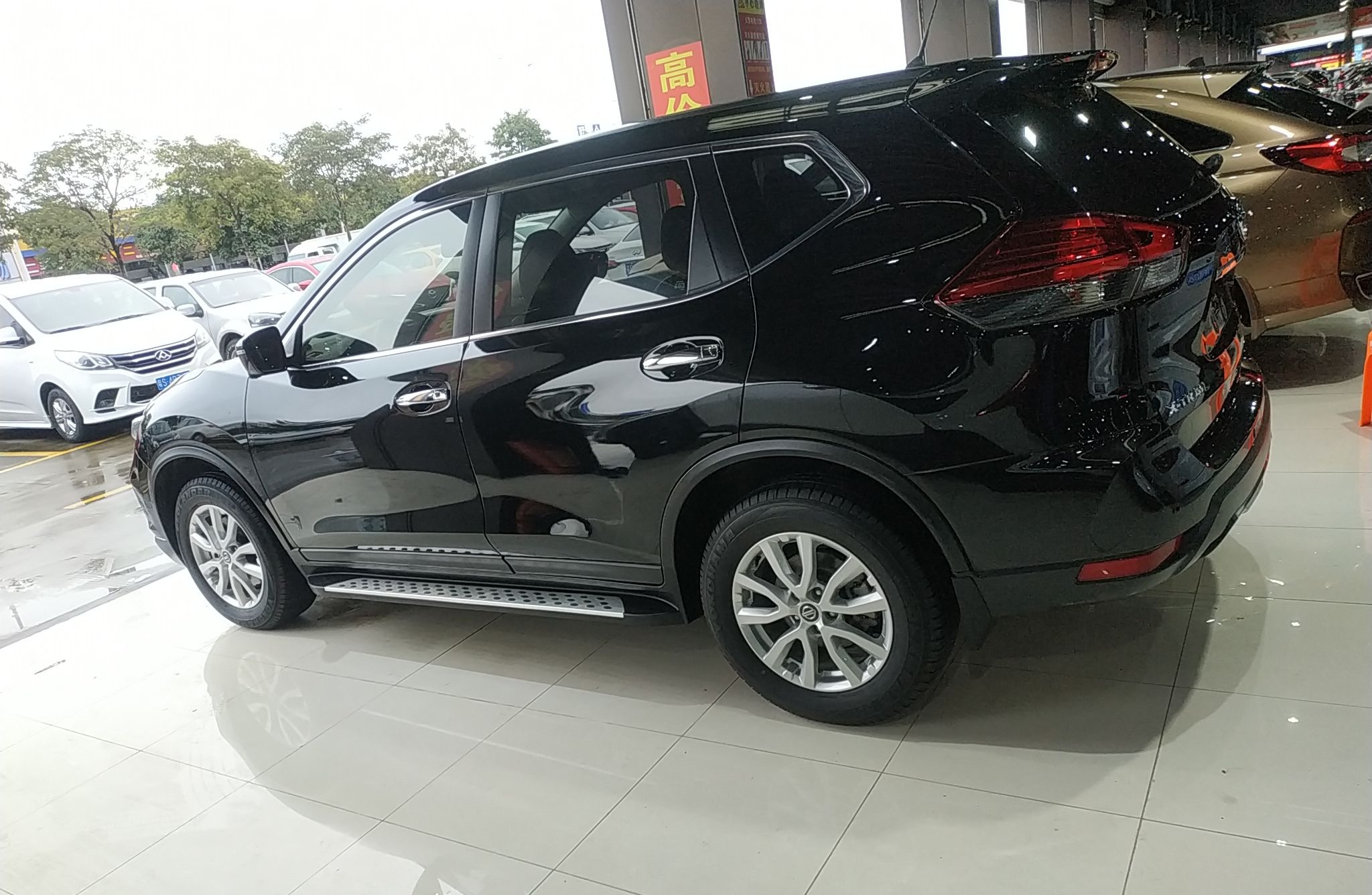 日产 奇骏 2021款 2.0L XL ITS 3rows CVT 2WD智联七座舒适版