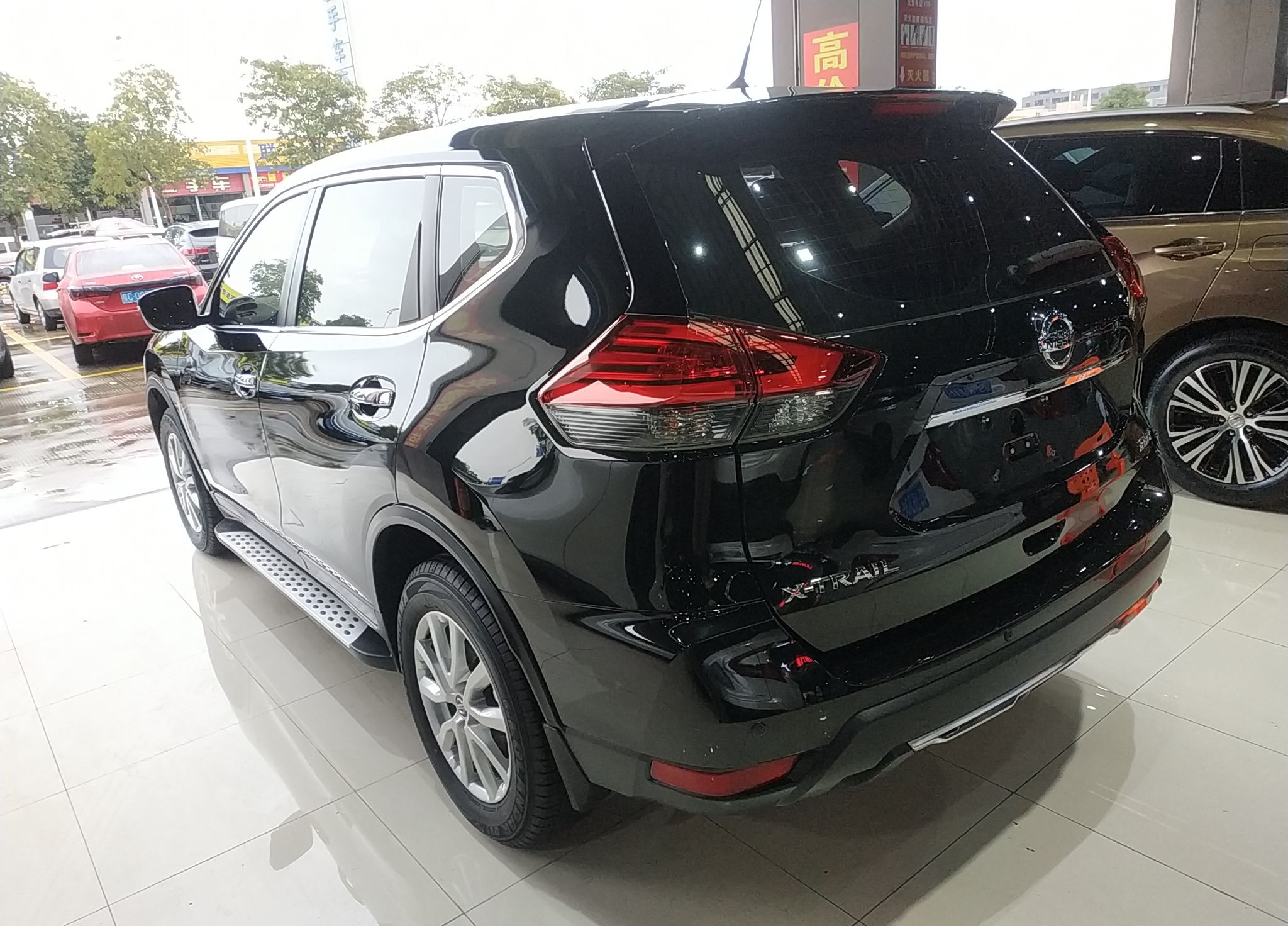 日产 奇骏 2021款 2.0L XL ITS 3rows CVT 2WD智联七座舒适版