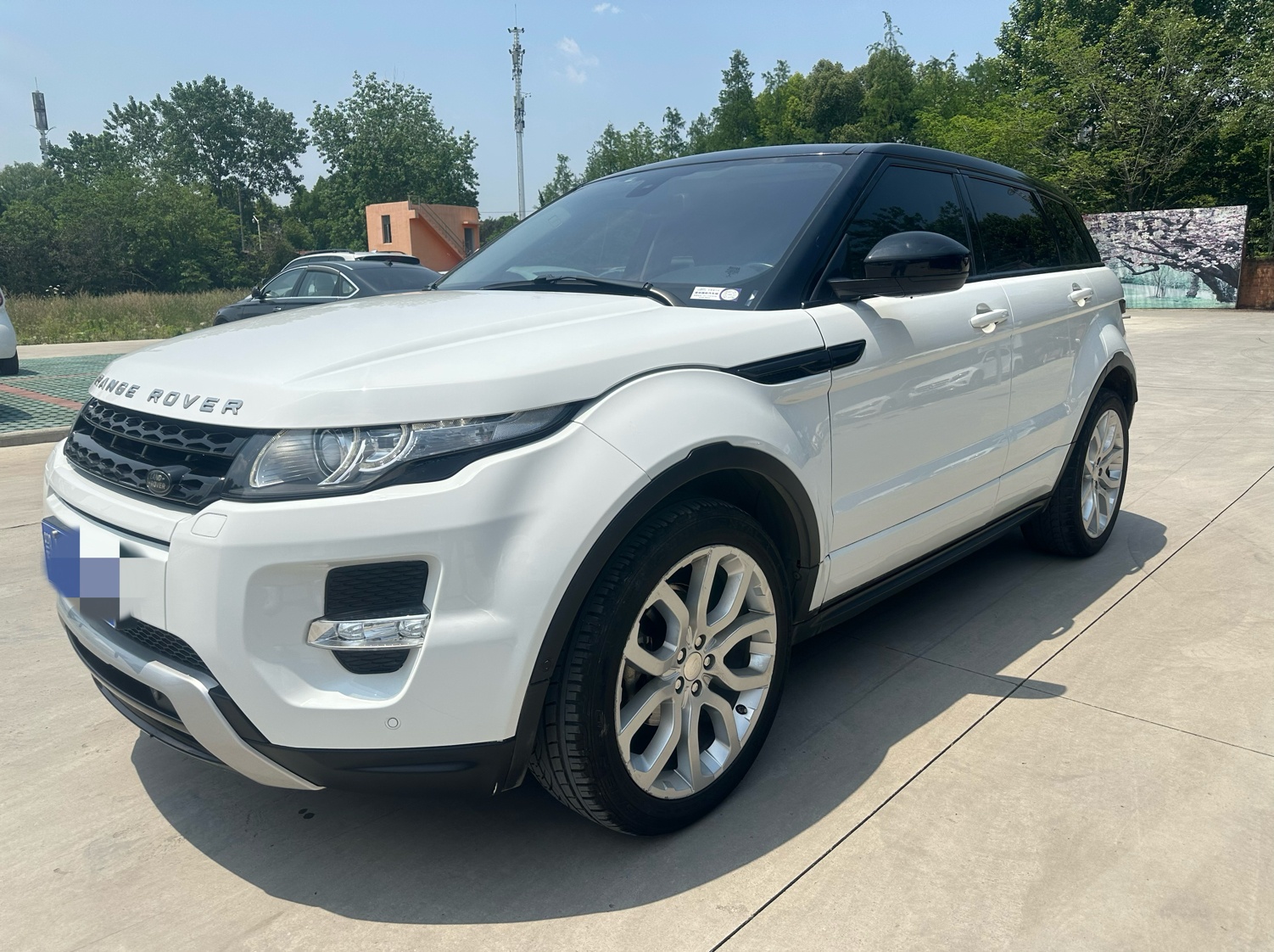 路虎 揽胜极光 2014款 2.0T 5门耀动版(进口)