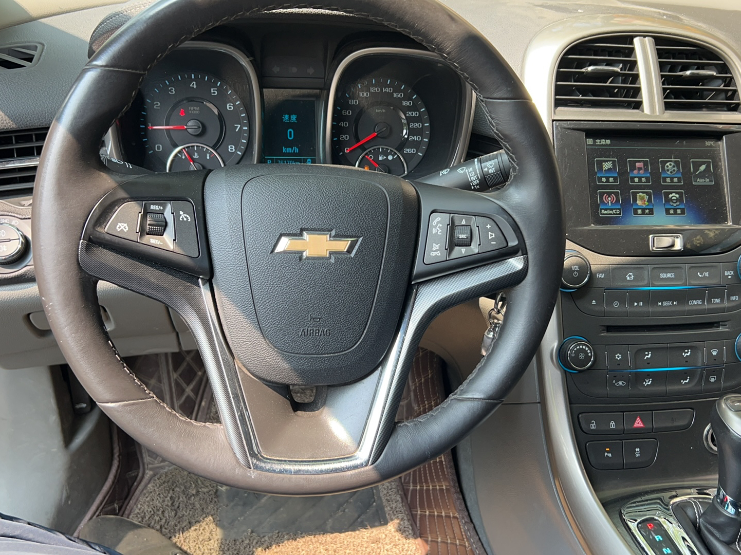 雪佛兰 迈锐宝 2014款 2.0L 自动豪华版中控内饰13