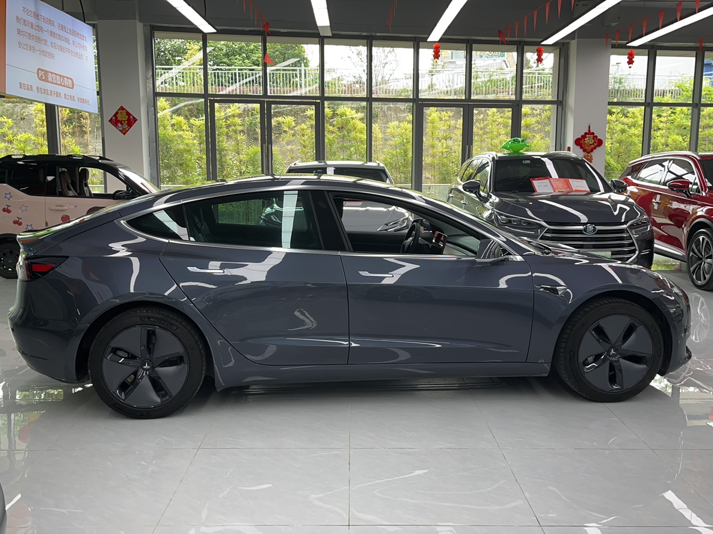 特斯拉 Model 3 2019款 标准续航后驱升级版