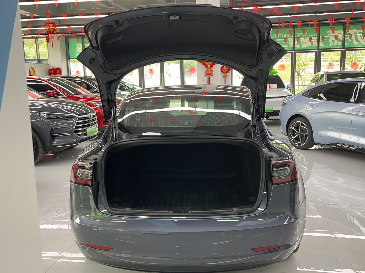 特斯拉 Model 3 2019款 标准续航后驱升级版