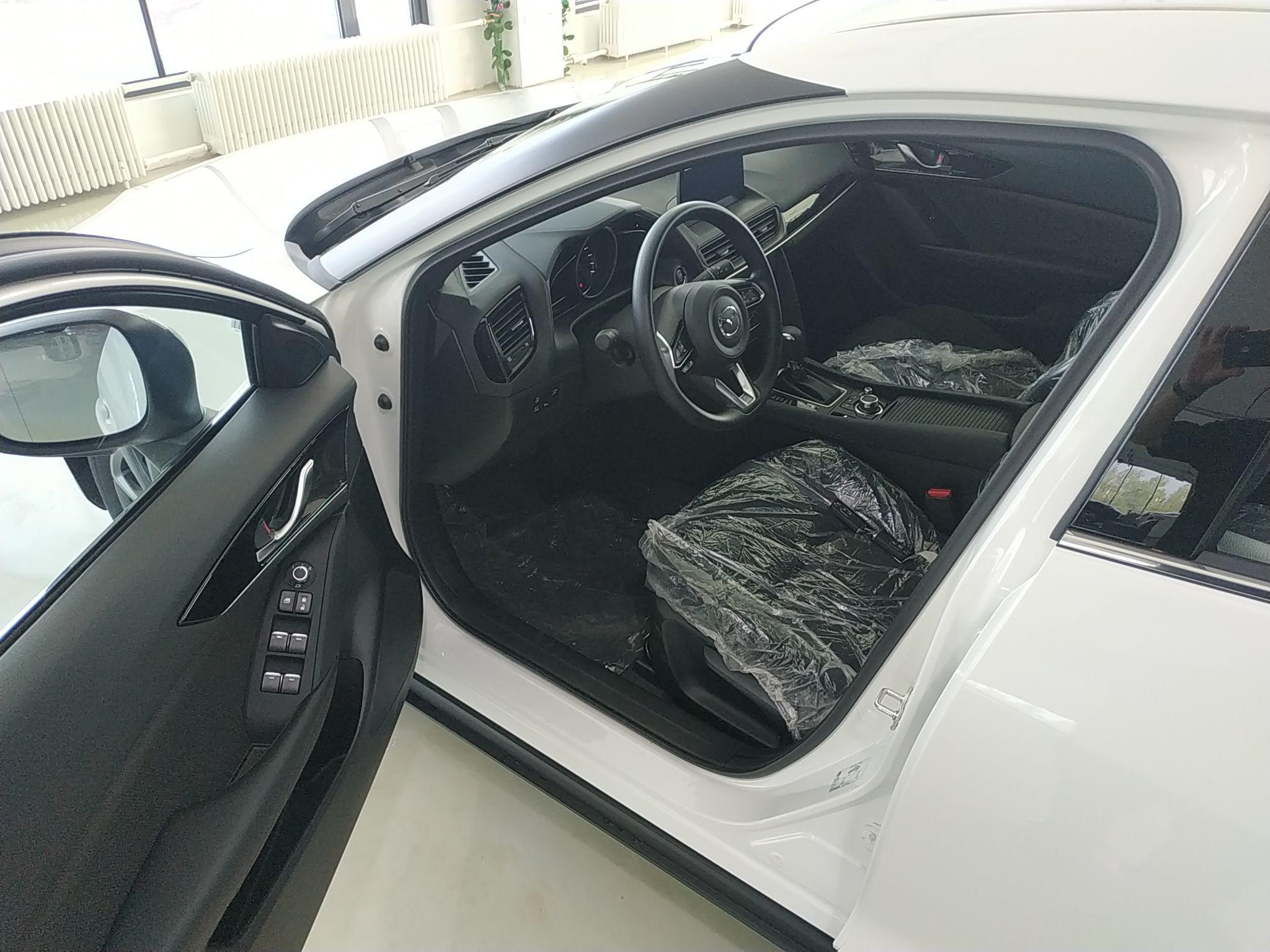 马自达CX-4 2021款 2.0L 自动两驱蓝天探索版