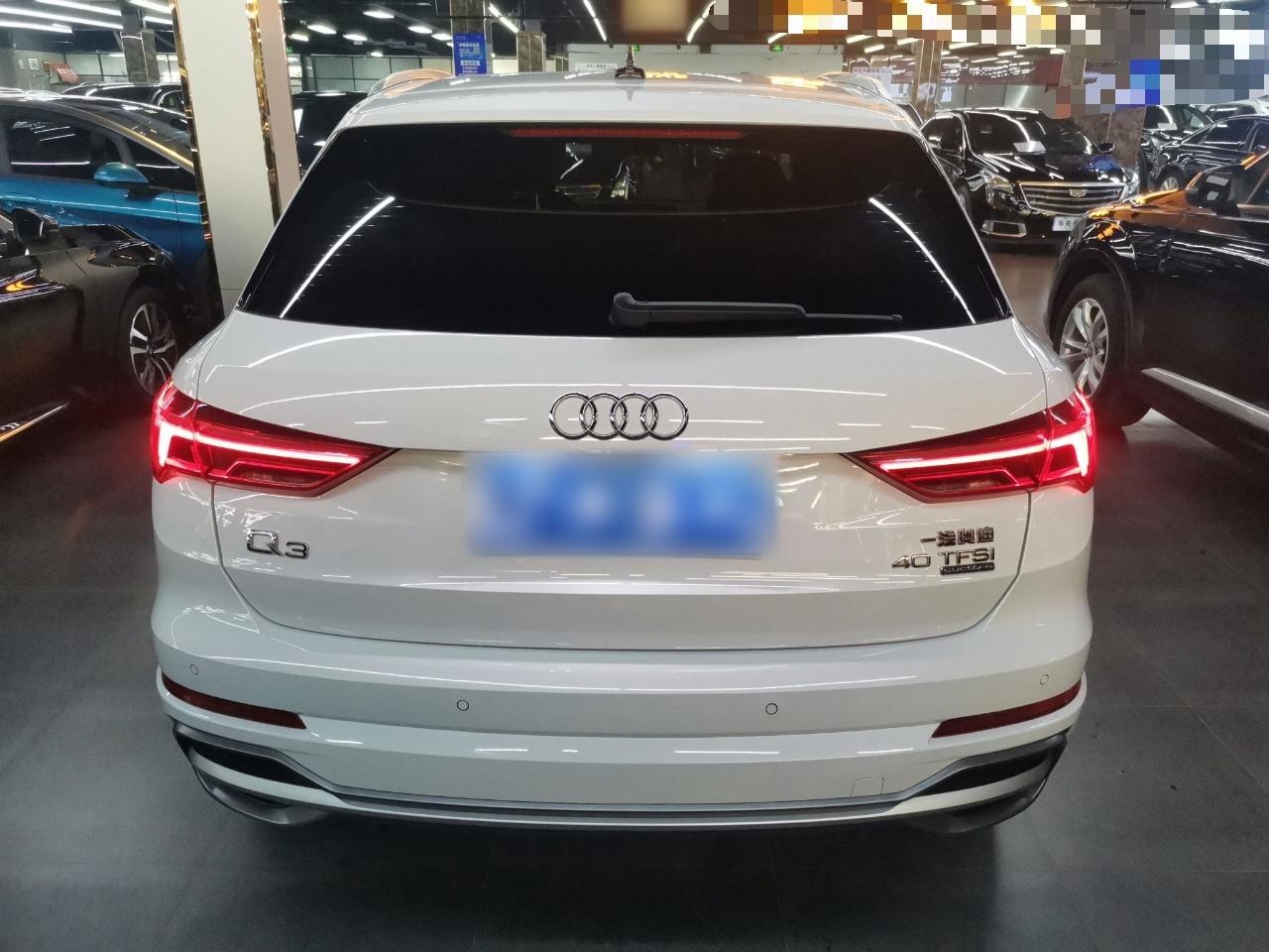 奥迪Q3 2019款 40 TFSI quattro 时尚动感型