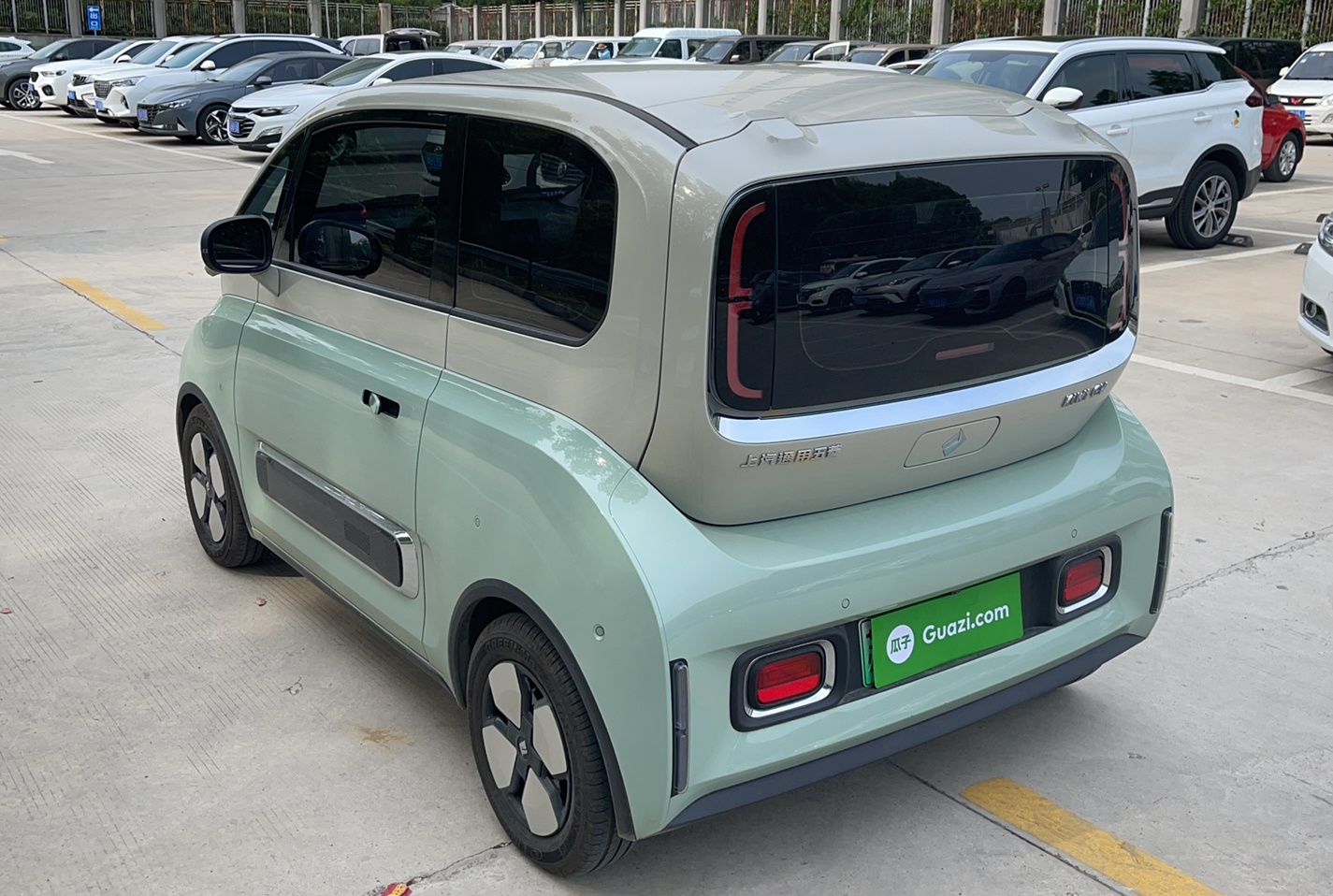 宝骏KiWi EV 2023款 大疆版 磷酸铁锂