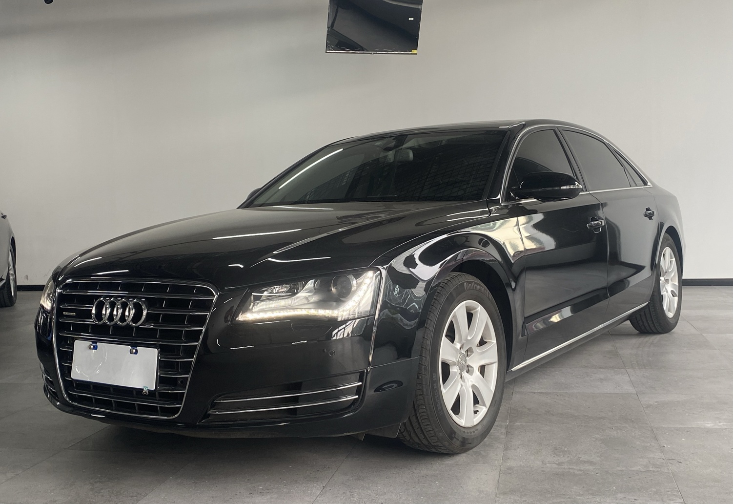 奥迪A8 2011款 A8L 3.0 TFSI quattro舒适型(213kW)(进口)