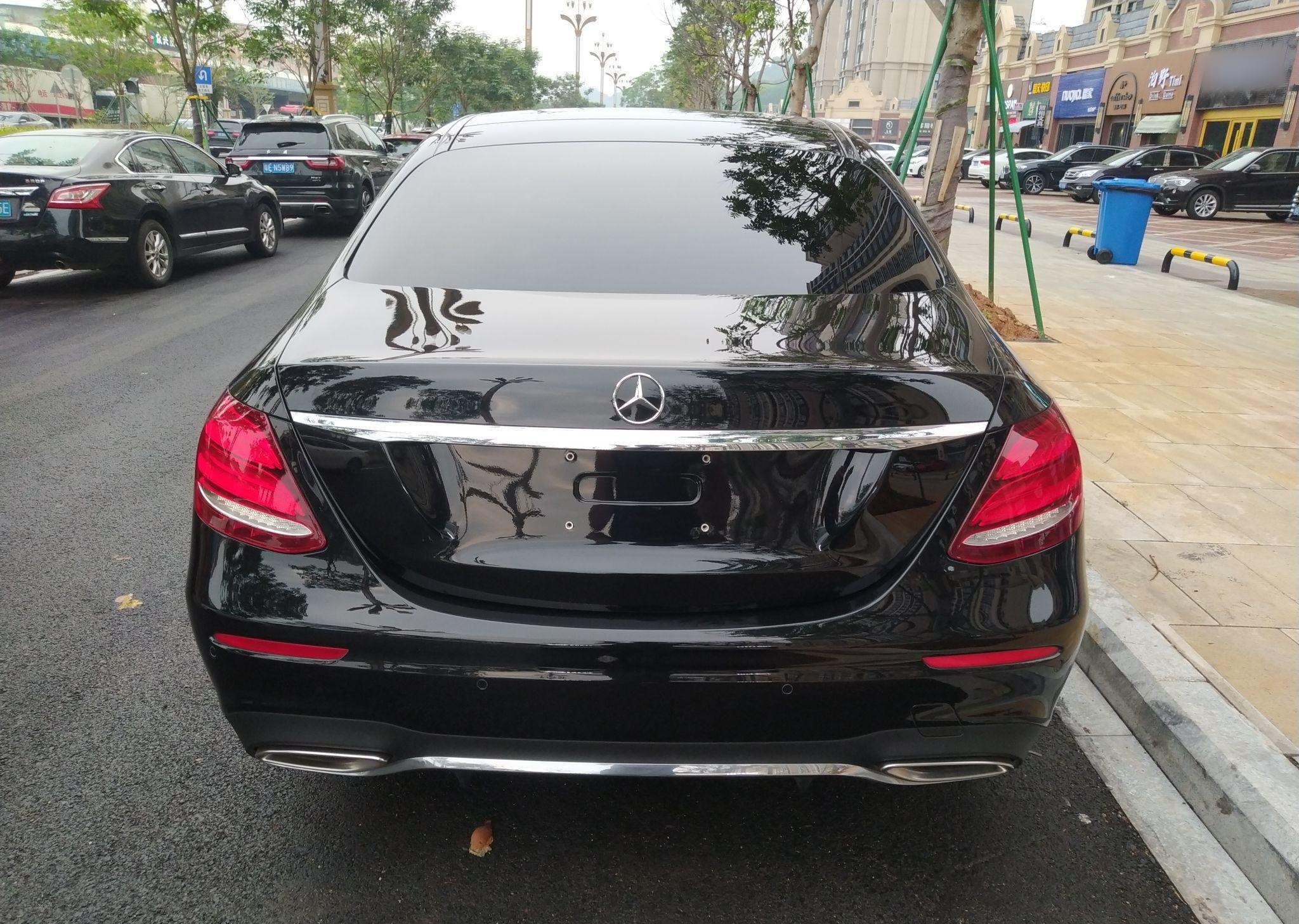 奔驰E级 2020款 E 300 L 运动豪华型