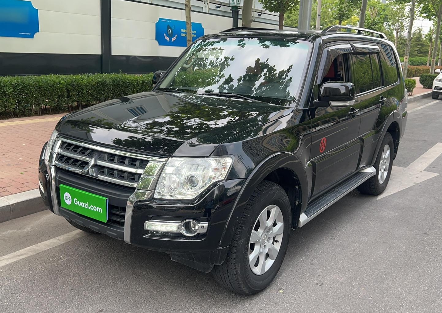 三菱 帕杰罗 2018款 3.0L 自动标准版(进口)