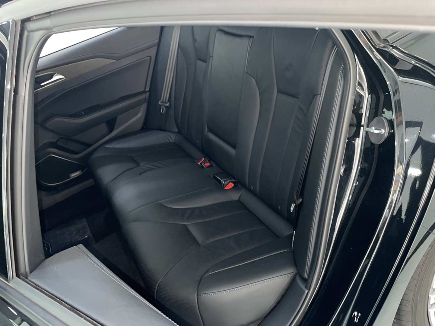 红旗H5 2022款 1.8T 自动智联旗领版