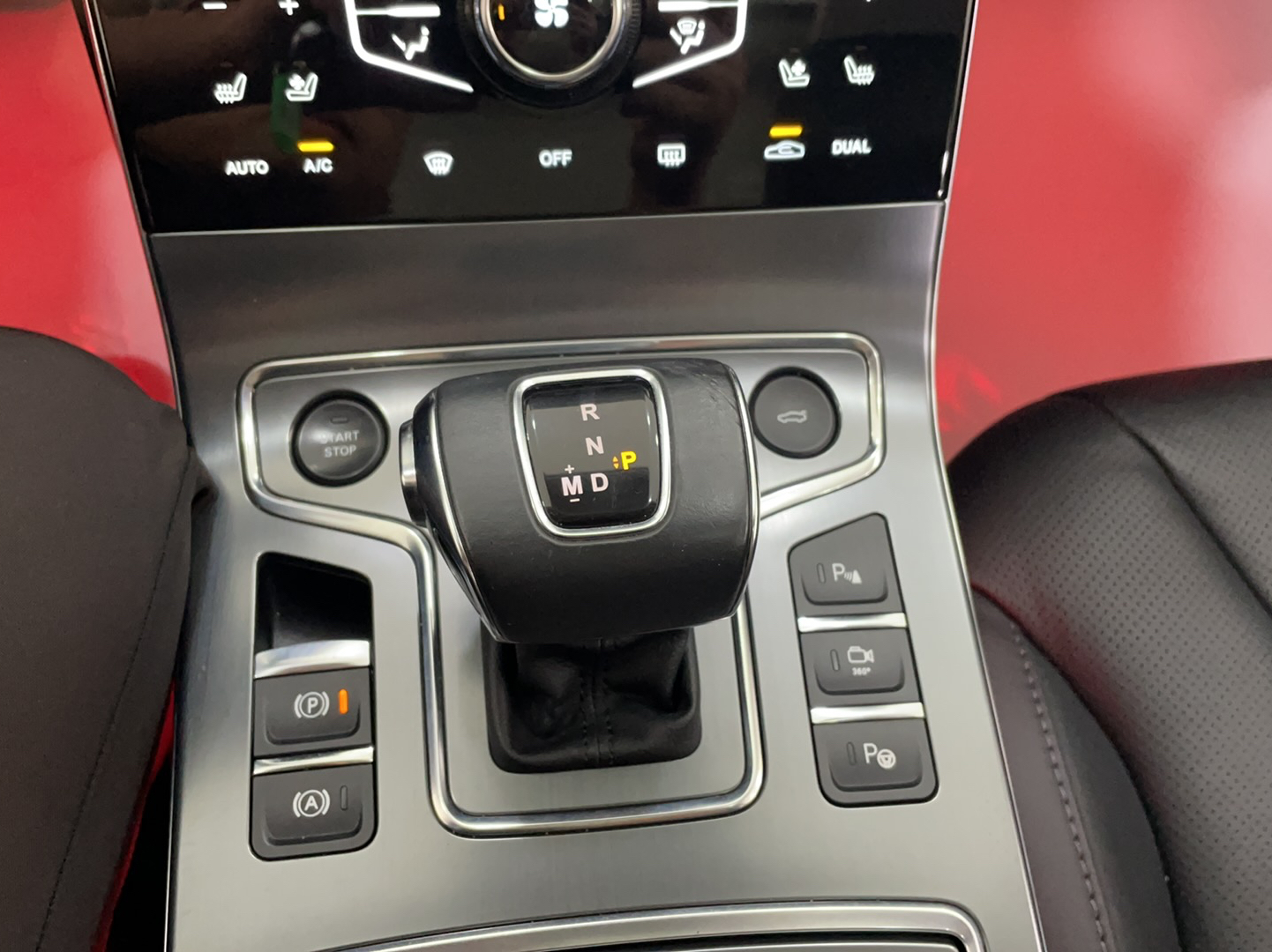 红旗H5 2022款 1.8T 自动智联旗领版