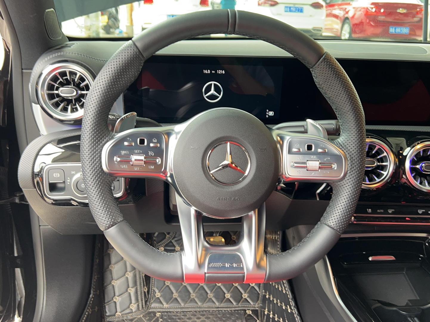 奔驰A级AMG 2022款 AMG A 35 4MATIC