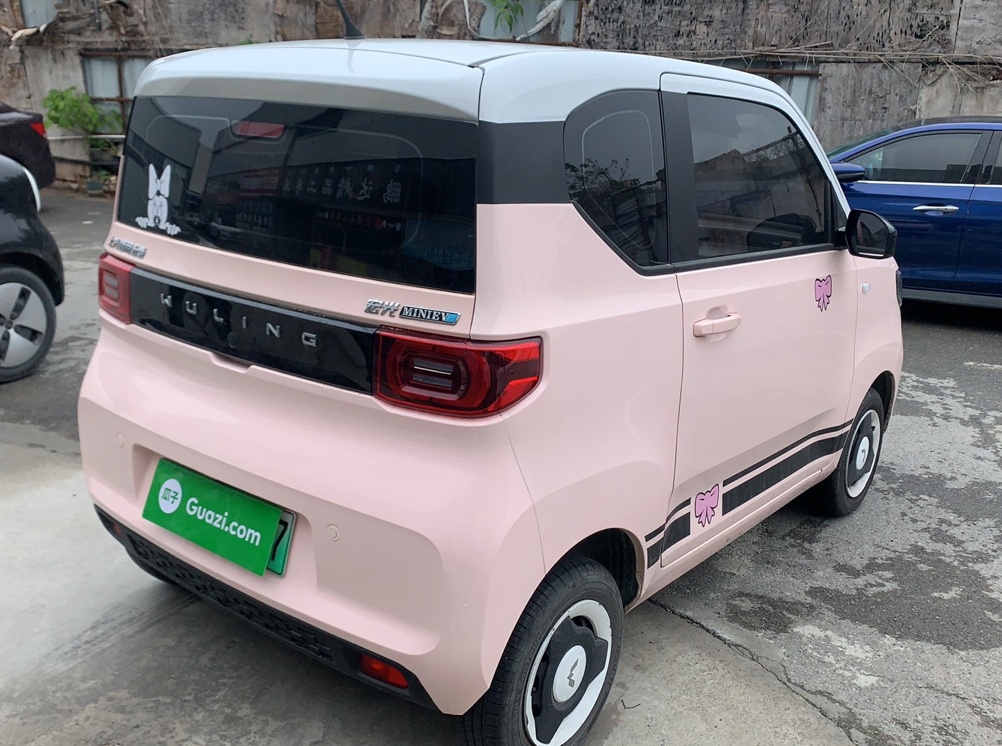 五菱汽车 宏光MINI EV 2021款 马卡龙时尚款 磷酸铁锂