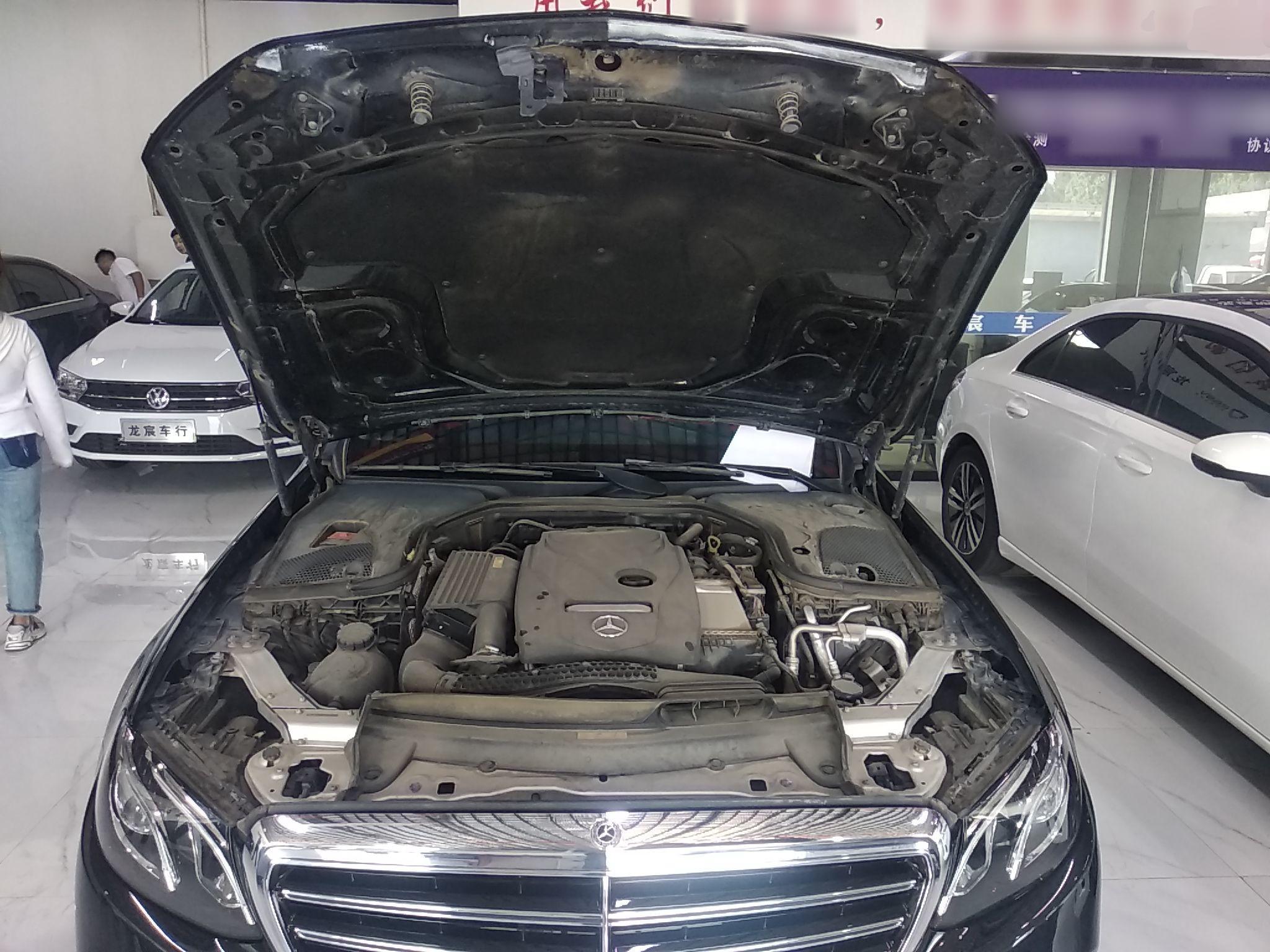 奔驰E级 2019款 E 200 L