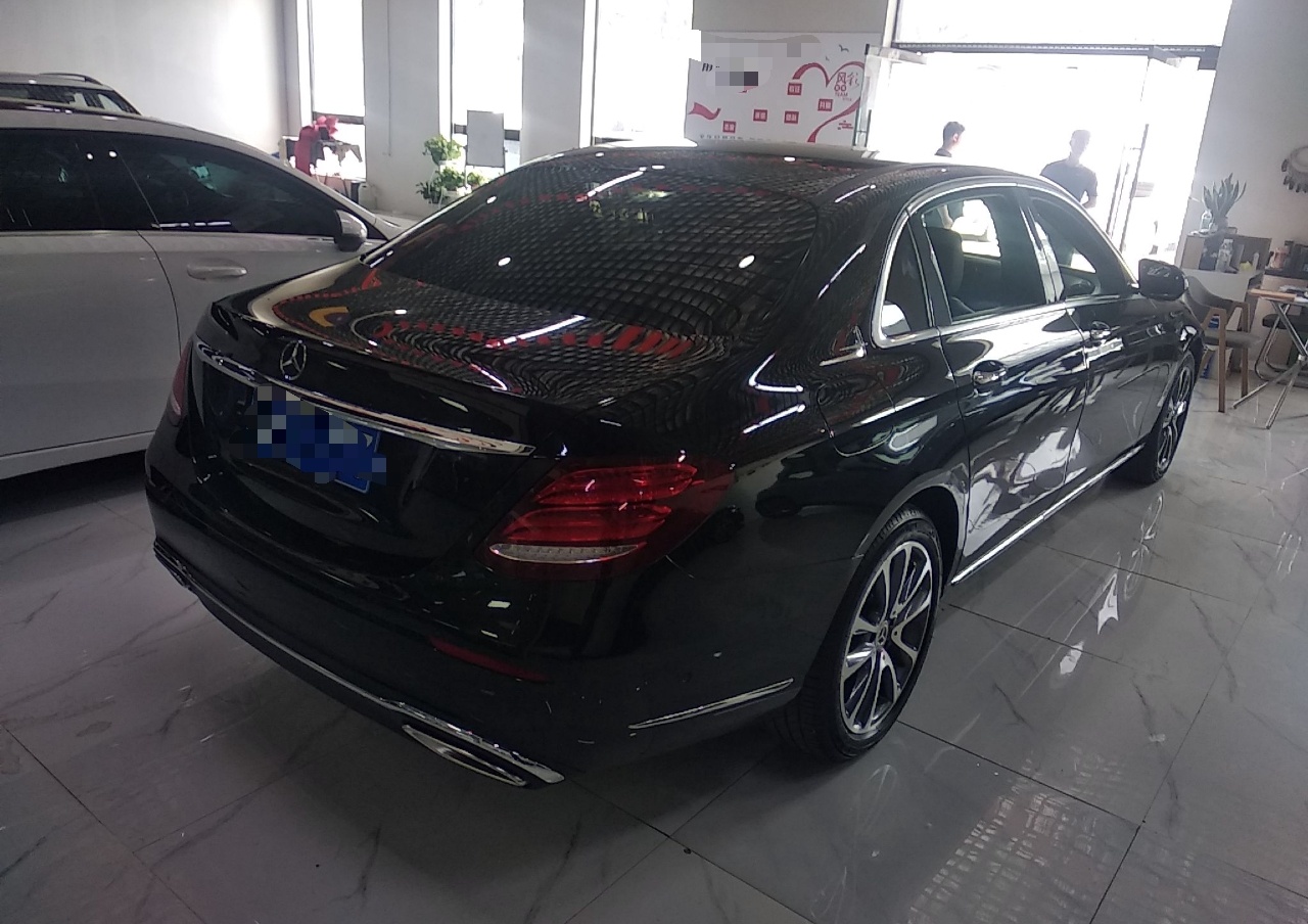 奔驰E级 2019款 E 200 L