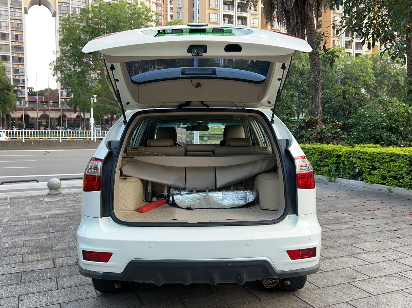 比亚迪S6 2013款 白金版 2.4L 自动尊享型