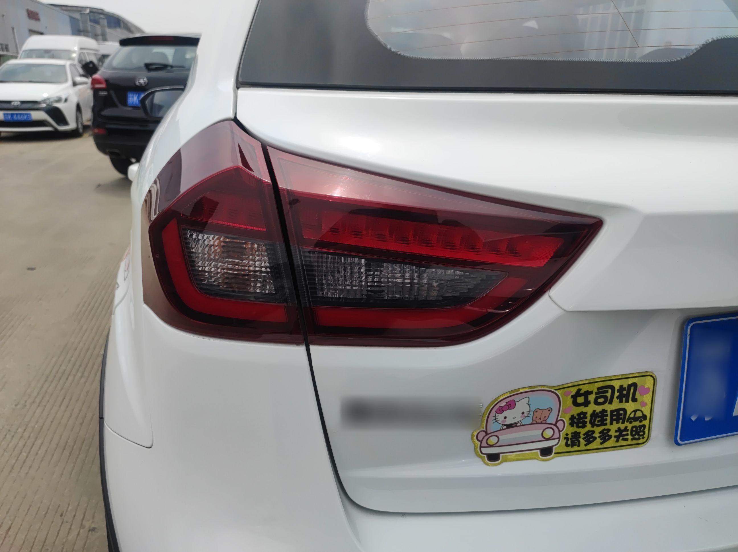 吉利汽车 远景X3 2019款 升级版 1.5L CVT尊贵型